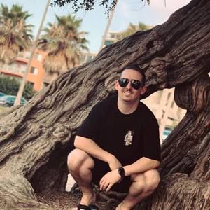 Meet your Posher, Justin